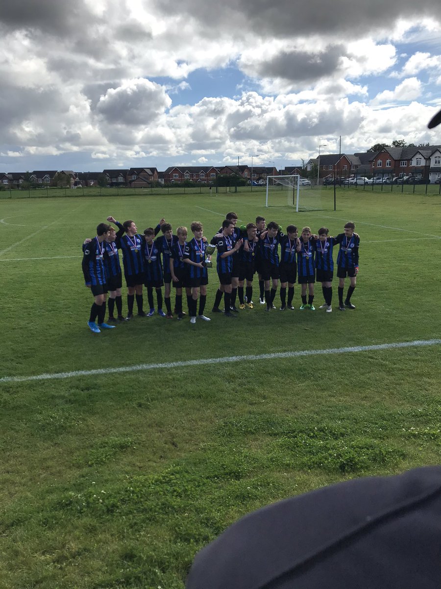 Future at Vulcan is bright! Great to see the @VulcanU15 completing a cup double! 
Congrats lads! 
💙VIVA💙
