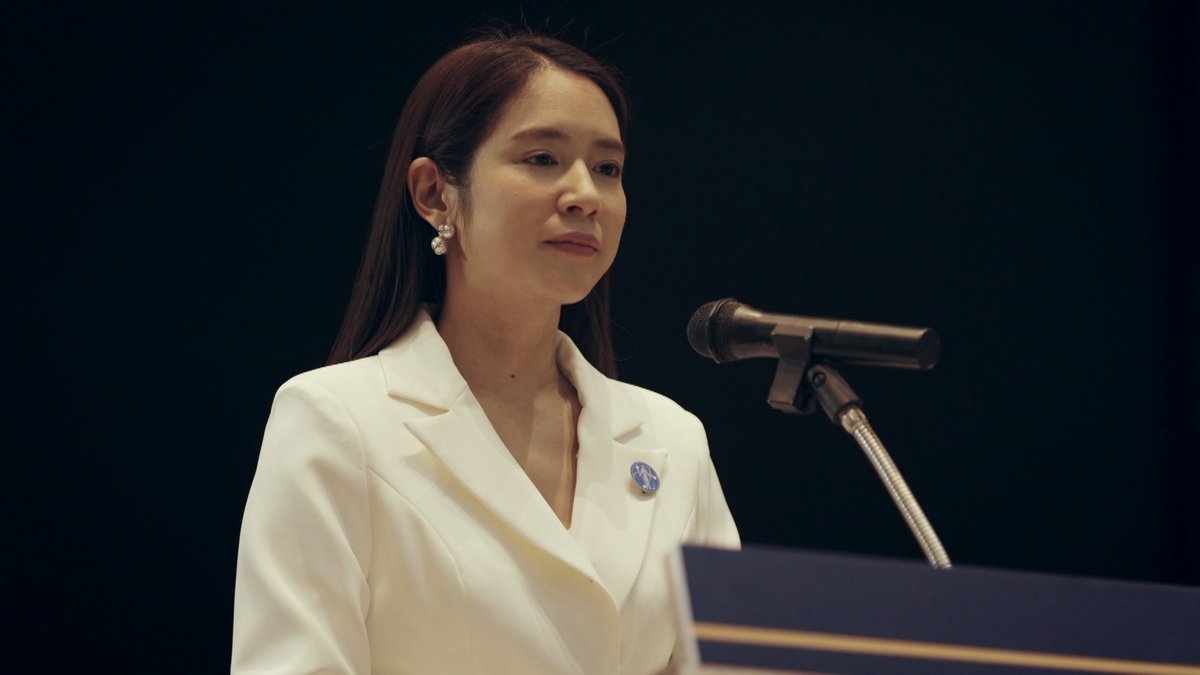 GMMTV's tweet image. เตรียมตัวให้พร้อม ครูขอให้ทุกคนโชคดีในการสอบวัดระดับครั้งนี้ค่ะ...สุดปัง คลาสกิฟต์กำลังจะกลับมาแล้ววววว

#TheGiftedGraduationEP1
#GMMTV #GMM25