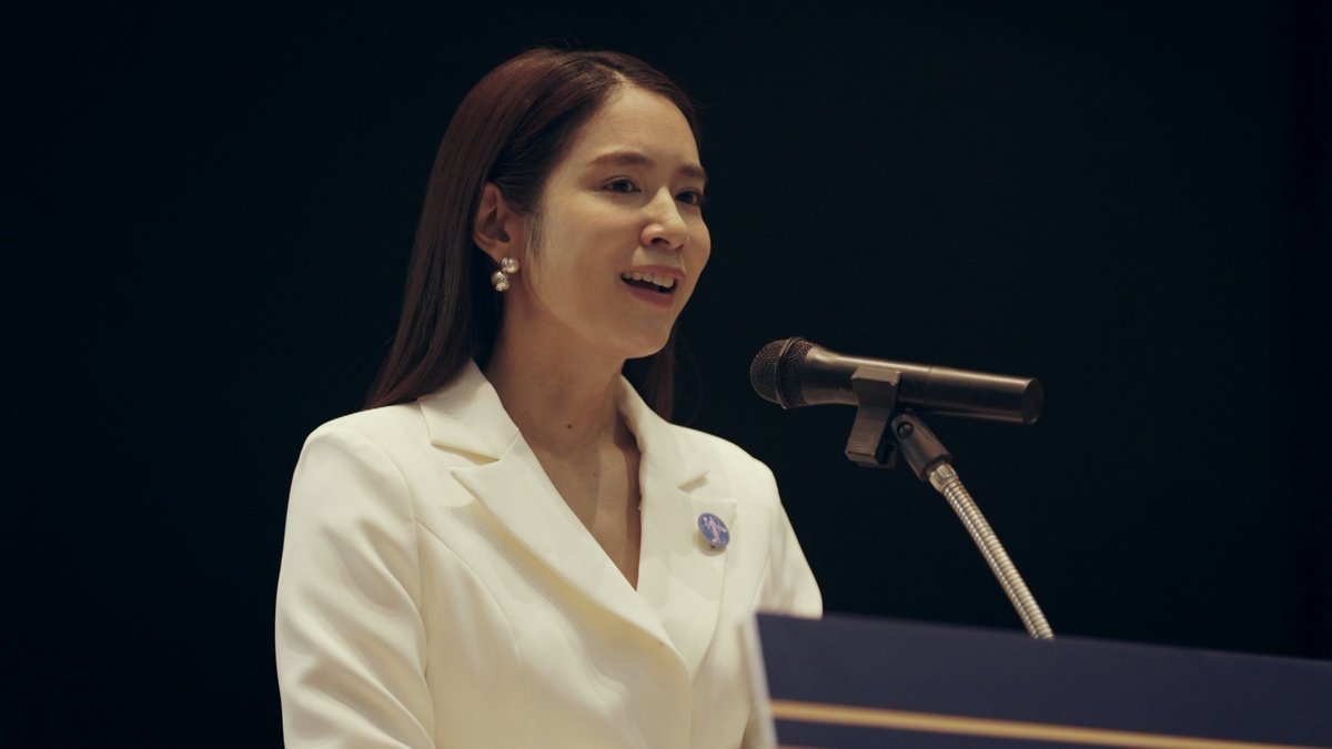 GMMTV's tweet image. เตรียมตัวให้พร้อม ครูขอให้ทุกคนโชคดีในการสอบวัดระดับครั้งนี้ค่ะ...สุดปัง คลาสกิฟต์กำลังจะกลับมาแล้ววววว

#TheGiftedGraduationEP1
#GMMTV #GMM25