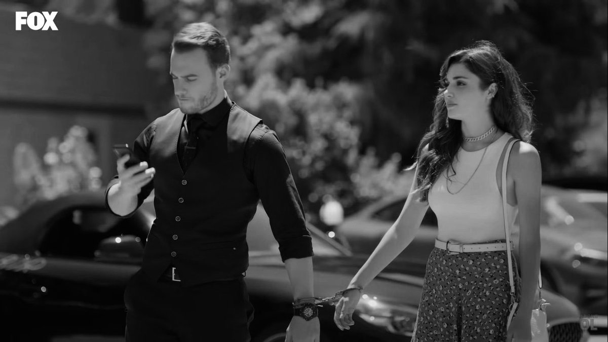 it started as a hate relationship yet she invested extra efforts to get him the contract when inadvertently he’s the one who has broken her dreams of being a graduate/  #KeremBürsin  #HandeErçel  #SenÇalKapımı  #EdSer /