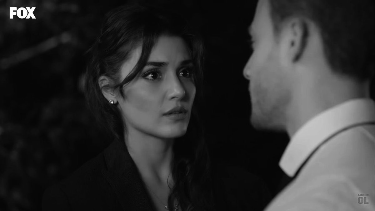 she feels his pain as he shares his moms condition.even when they are in a contractual relationship she tries to resolve the issue by setting things right for ayden,thereby gifting him the much needed peace/  #KeremBürsin  #HandeErçel  #SenÇalKapımı  #EdSer /