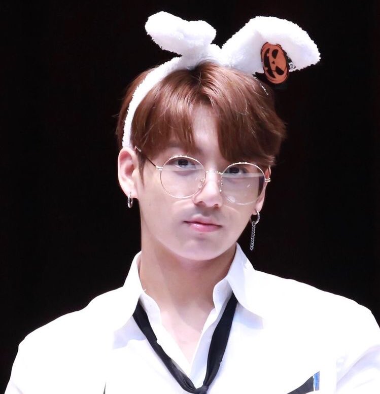 jungkook in clear glasses; a boyfriend material thread