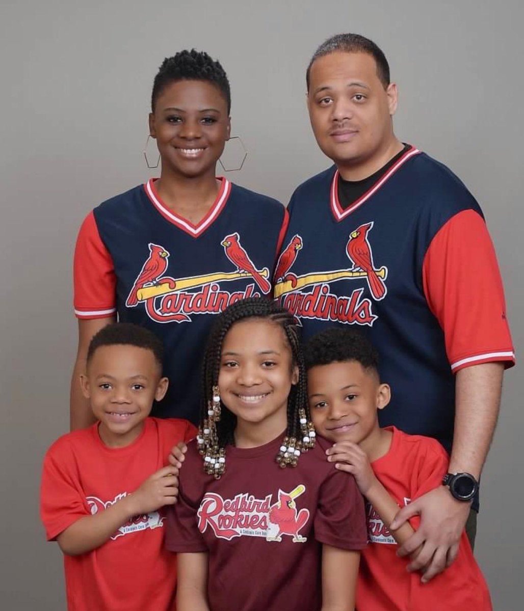 Cardinals's tweet photo. Today we mourn the loss of Officer Tamarris Bohannon, a man who proudly served our community and made the ultimate sacrifice.
 
Our heartfelt thoughts and condolences are with his family, friends and fellow officers on this day. https://t.co/VUh1ccbsnT