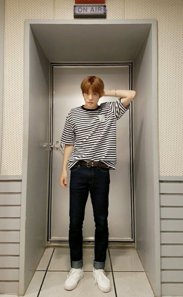 some of Jaehyun's fashion style during nct night night; a thread ♡