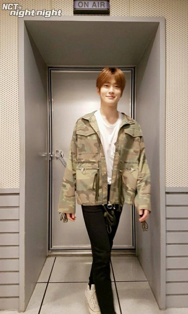 some of Jaehyun's fashion style during nct night night; a thread ♡