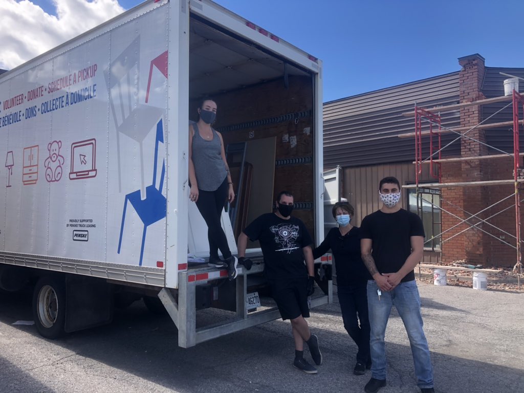 hwfottawa's tweet photo. Had a great day with team with beautiful weather Served 5 clients who were in need of everything and we were able to supply them with all they needed Big thx to our visitors movers &amp; bundlers for making the day a success #Teamwork #Volunteering #helpingneighbours #ottawa https://t.co/5CpVvqrEnl