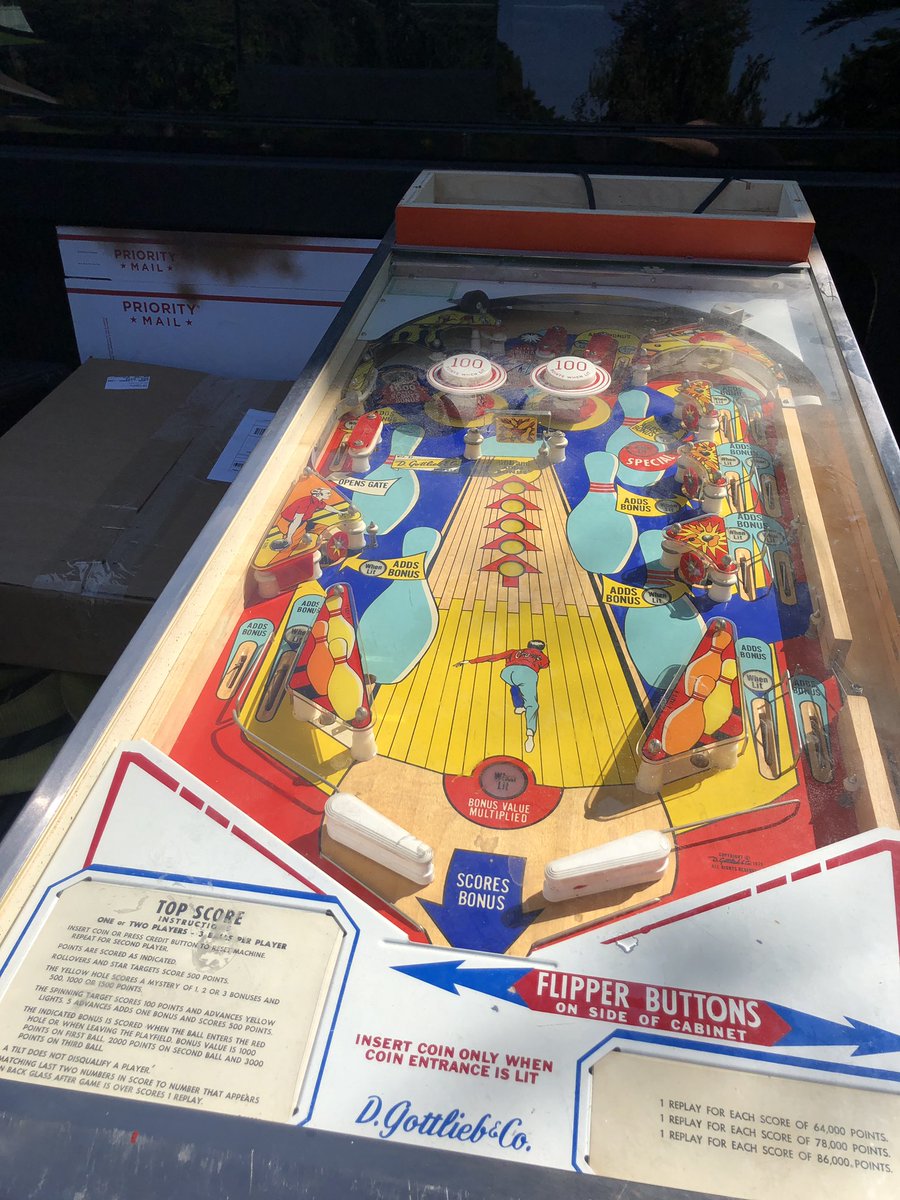 CaptNRetro's tweet photo. 200 dollar Score! #pinball #gottlieb #captnretro #kingofpickups https://t.co/gHdFSQIqEm