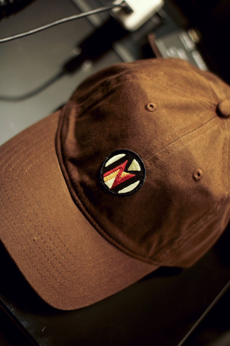 OmnifisenseL's tweet photo. Let’s just add a little more comfort into every aspect of your life.
#apparel #brownhat #dadhat #strapbackhat #newclothingbrand #BlackOwnedBusiness #fashion #Comfortableclothes #StreetStyle #Mensfashion #womensfashion #slowfashion #cozystyle #startuplife https://t.co/JOvEcy8u1O
