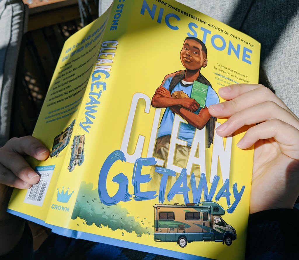 MrSchuermann's tweet photo. My 'little sidekicks' are diving in! #ReadABookDay #LongLiveBooks #WeNeedDiverseBooks https://t.co/BVPU3uFEQ6