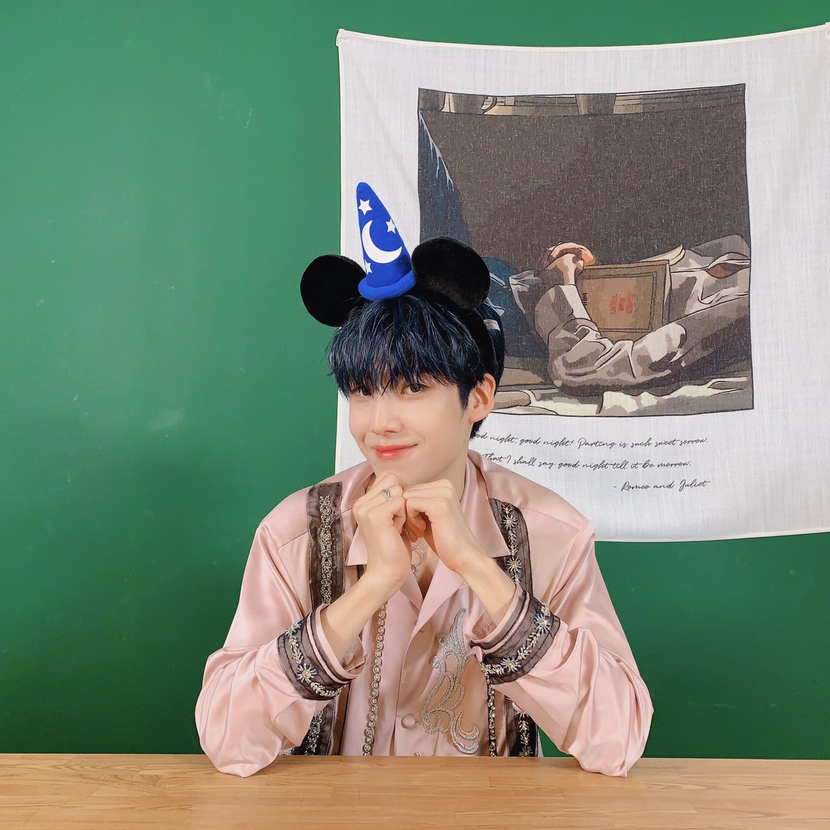 LES_BNM's tweet photo. [#이은상] 

1주차 팬사인회 완료🎶
다음 주에 또 만나요🧡

#LeeEunSang #BeautifulScar #브랜뉴뮤직 #BRANDNEWMUSIC https://t.co/oLGKonBV5P