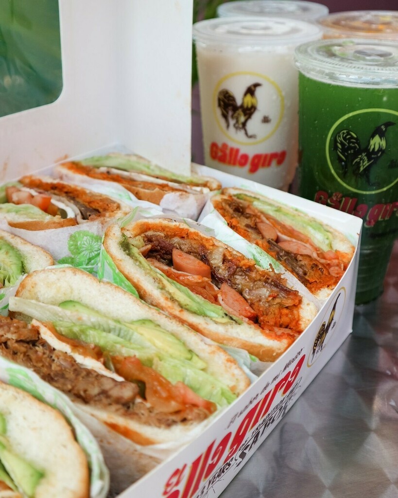 Sunday Funday: Tortas 🍔 &amp; Agua Fresca 🥤 What's your favorite combo?

#elgallogiro #tortas #aguasfrescas #sundayfunday #takeoutfood instagr.am/p/CEzDNyonxqc/