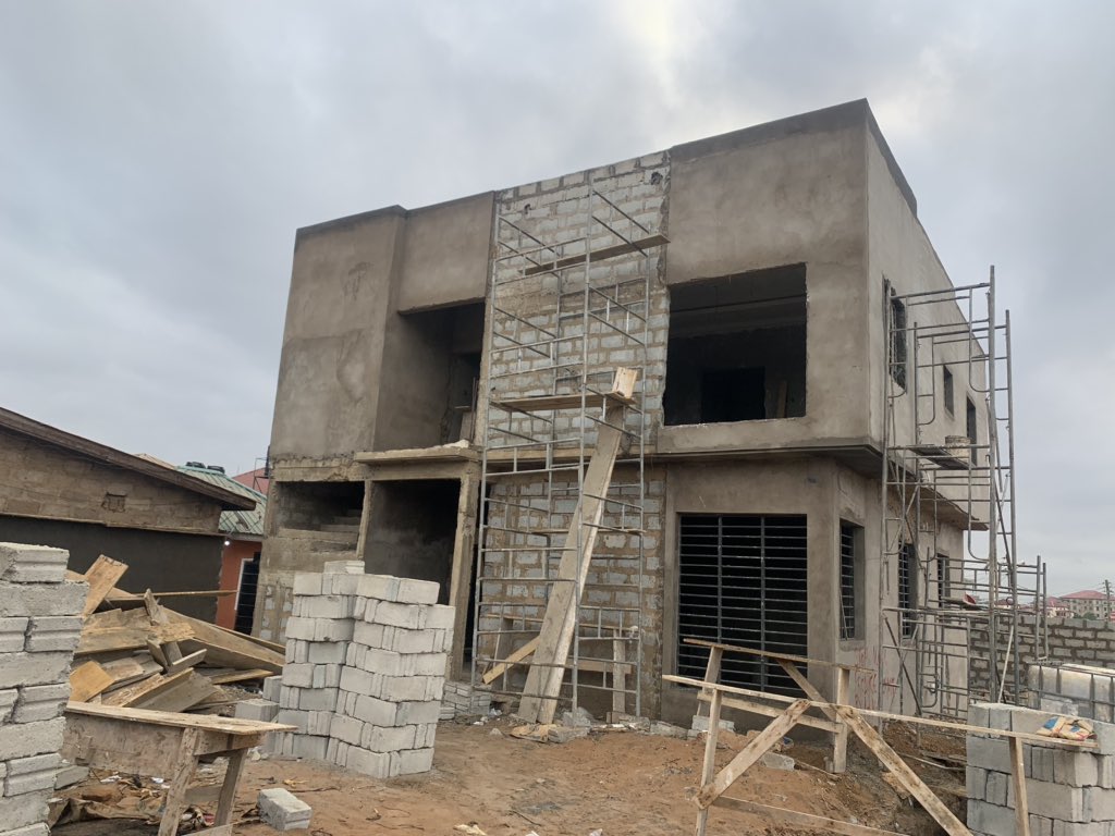 koblanseed1's tweet photo. 4 bedroom house for sale at lakeside community 5 all rooms en-suite still under construction 🚧 you can still purchase to select your own finishing style.. you can reach us on 0554595307/0546490033 https://t.co/EEdsXC6dxQ
