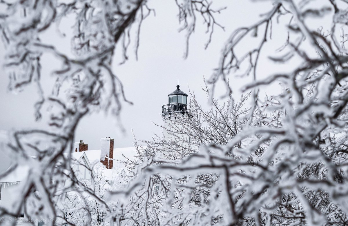 Bonus 906 Day Photo numero dos: Pt. Iroquois Lighthouse in winter. There are tons of lighthouses up here (publicly accessible and usually free), where you can access the shoreline, take photos, learn history, or just enjoy some solitude.