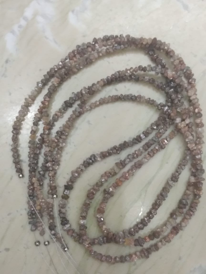 the_beads's tweet photo. Excited to share the latest addition to my #etsy shop: AAA Quality natural Brown Diamond Chips 15 inch strand Size 2-3 mm Approx https://t.co/2JBE26q5Ra #brown #chipnugget #gemstone #centerdrilled #supplies #craftbeads #beads #microfaceted #indianbeads https://t.co/XwTP4bfZDq