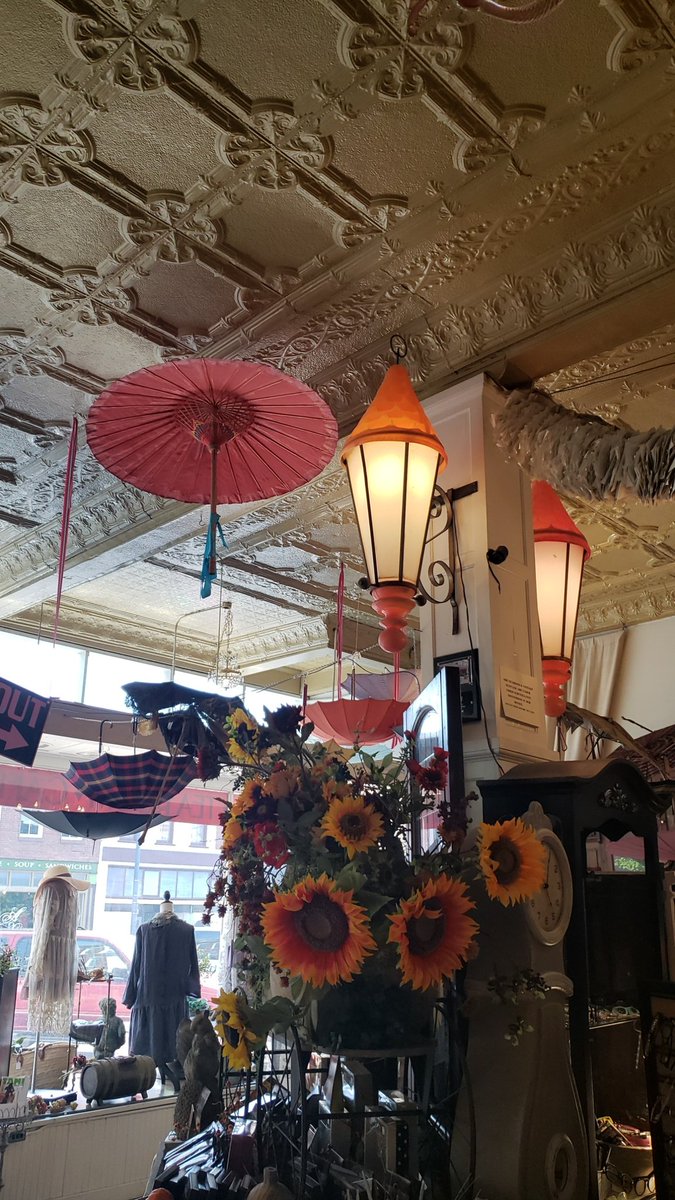 olu77's tweet photo. Mrs. Gilmore's Tea Room in Springfield is a fun stop for desserts! #weekendfun #LaborDayWeekend #springfieldfoodie #417food https://t.co/v4qDd6Q8jL