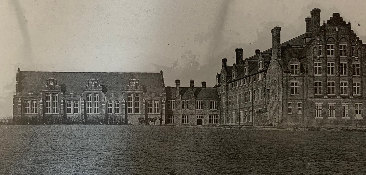 oldworksopians's tweet photo. The 125th year of @worksopcollege is upon us! The College opened on 13 September 1895 with 5 masters & 44 boys. The two photos show what greeted those first students in 1895. Worksop College is a wonderful place with a proud history. #125notOut @WorksopHead @WoodardSchools https://t.co/o5yYj7V4hJ