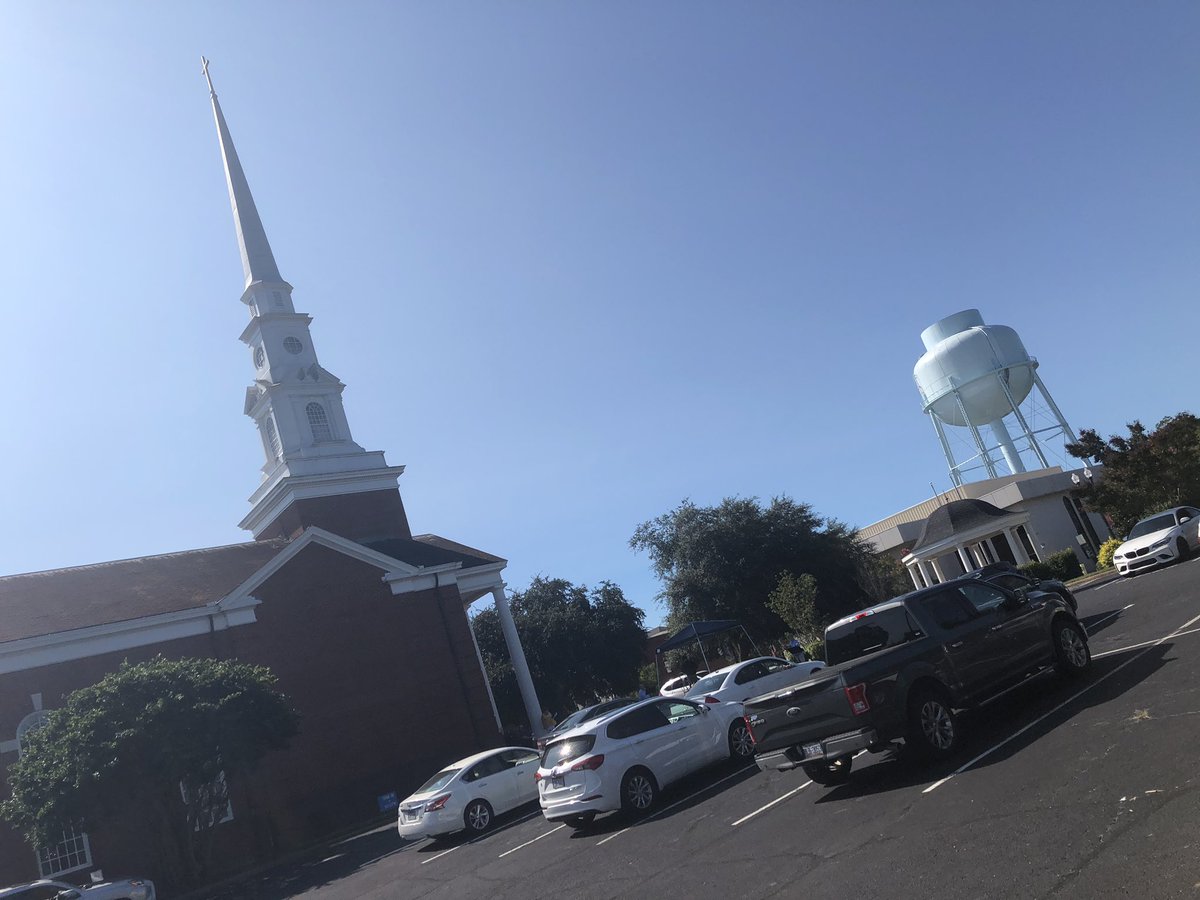 jcoleman328's tweet photo. Quite literally #beyondthesteeple with #driveinchurch this morning @CentralOnline13 https://t.co/bWE9p5pXdw