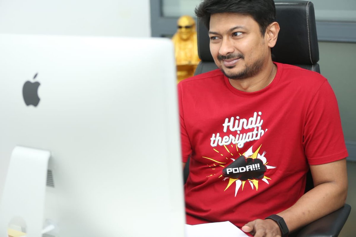 Udhaystalin's tweet photo. சாமானியர்களுக்கு மருத்துவம்பார்க்க சாமானியர்களையே மருத்துவராக்கியது கழக அரசு. ஆனால் நோயாளிக்கு முட்டை வாங்குவதுமுதல் மருத்துவருக்கான PPE Kitவரை கொள்ளையடிக்கும் அடிமைகள் துரோகத்தை இவ்வார ஞாயிறு கருத்தரங்கில் தோலுரித்த @Dr_Ezhilan @DrSenthil_MDRD @Manosoundar2 @GowriG_DMKக்கு நன்றி https://t.co/kKuIu9uxdf