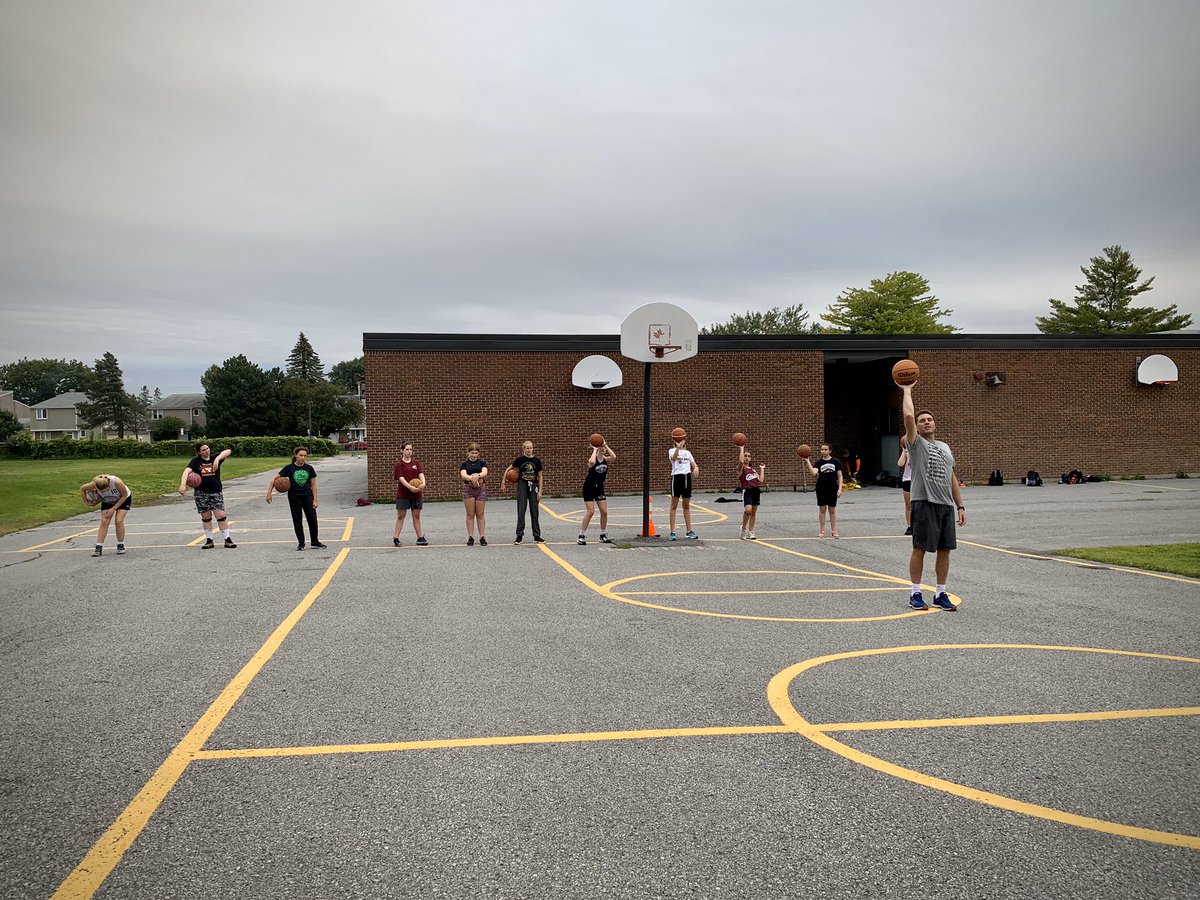 CoachCord's tweet photo. Three weeks in &amp; it’s been great start to getting back to the courts. Loving the fact that our modified drills has already included the removal of a wasps nest 😁. @ONL_Basketball @ottawahoops https://t.co/mBlTdAbfc9
