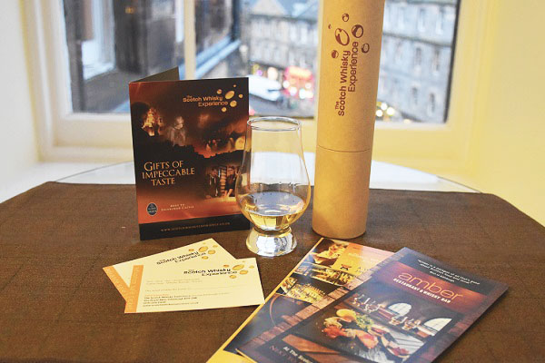 ScotchShop's tweet photo. Looking for the perfect whisky gift for a loved one? Why not get them a Scotch Whisky Experience gift pack!😍
🥃 2 x adult tickets to one of our tours and experiences
🥃 An exclusive 5cl SWE blended whisky miniature
For more info, head to our online shop- https://t.co/lYOcLAgxe4 https://t.co/UqoYzGLnJS