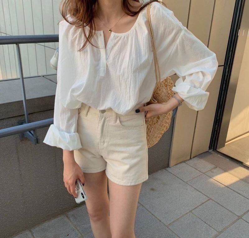 JIMMY_STORE9999's tweet photo. #พร้อมส่ง เชิ้ตเกาหลีผ้าลินิน ทรงoversize 
สีขาวสีเดียวค่ะ 🌼
🌈ไซต์ : อก 44 ยาว 25 นิ้ว 
🌈ราคา : 260.- 
#ของดีบอกต่อ #HowtoPerfect https://t.co/PzljNGBmb1