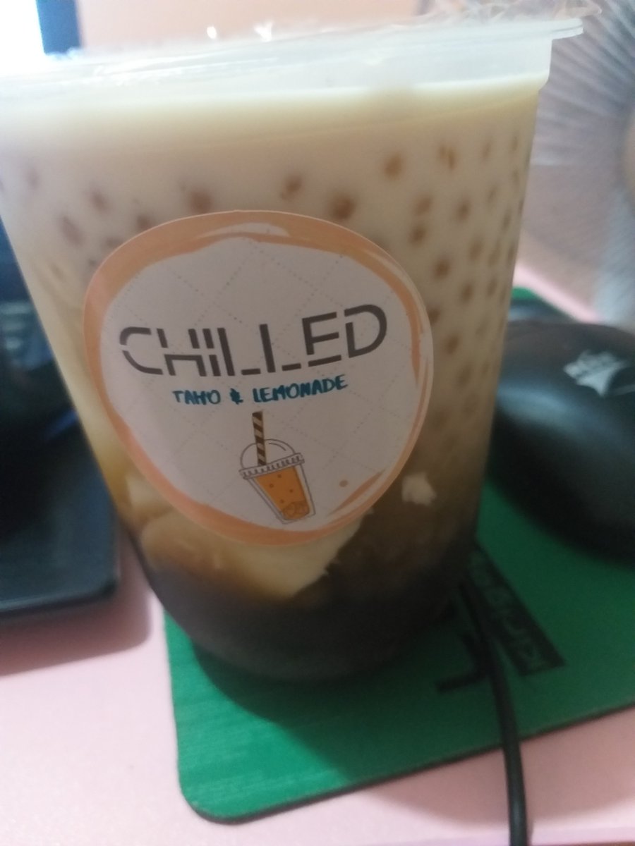Quenilou29's tweet photo. Can`t sleep? drink taho!😂✌️❤️ https://t.co/xWqnuhutm7
