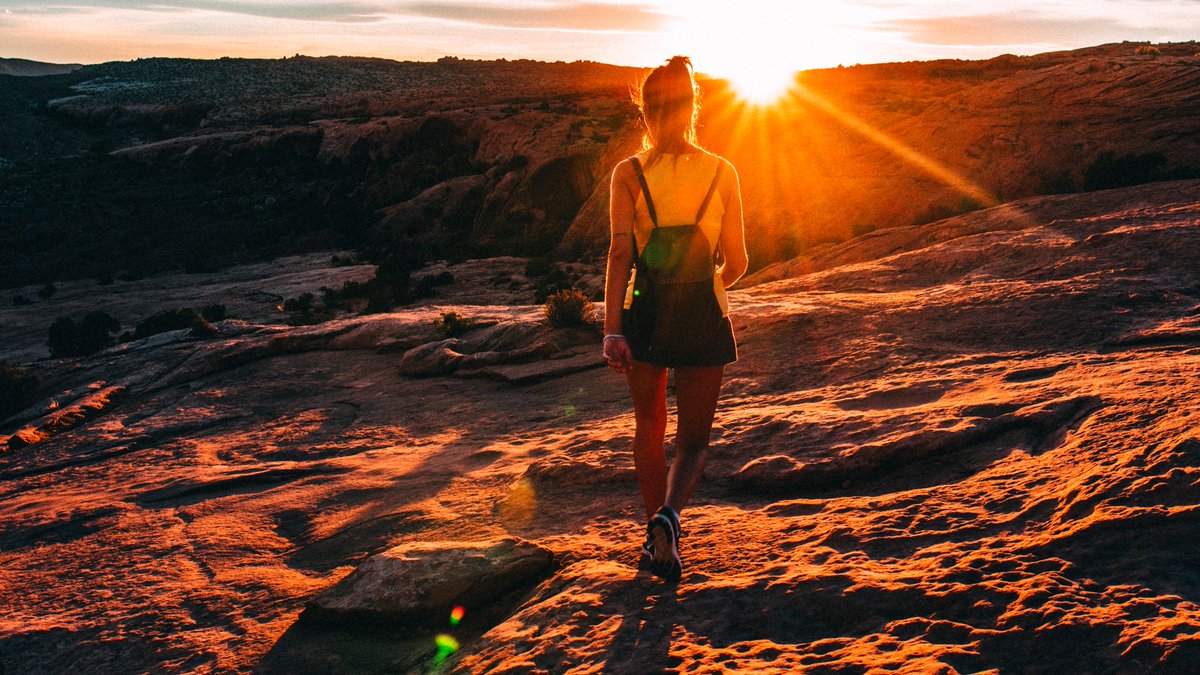 freexpro1's tweet photo. Never afraid to run towards the SUN #freex #freexpro #running #budgethiking #TheSun https://t.co/j5zG1olfW0