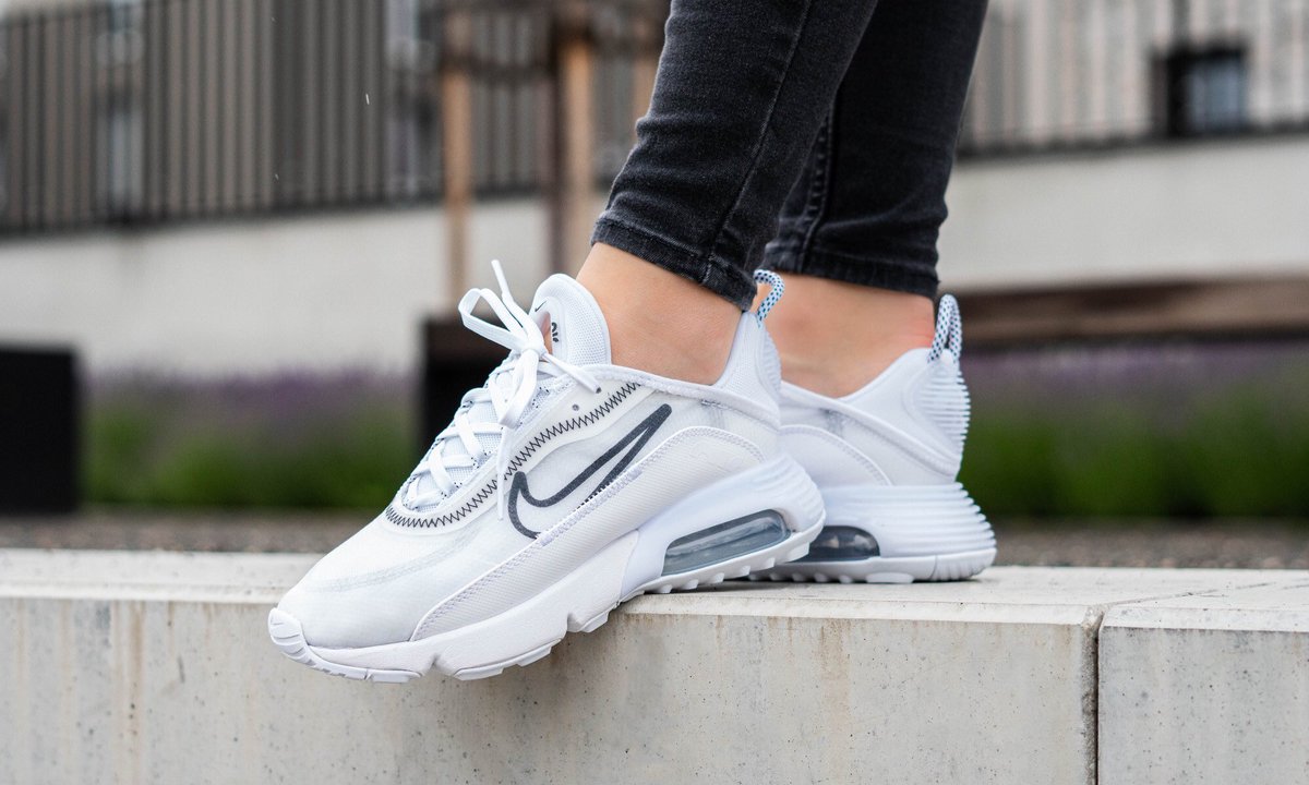 womens nike air max 2090 white