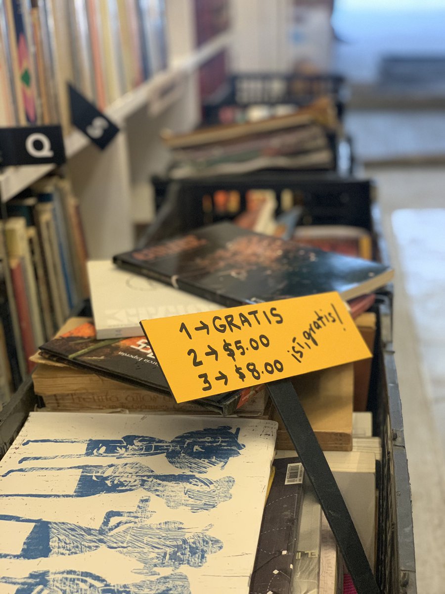 Tenemos libros gratis en <a href="/laodellibro/">Antonia. La oficina del libro</a>   Ventana a visitarnos de 11 a 17 horas de lunes a domingo.
