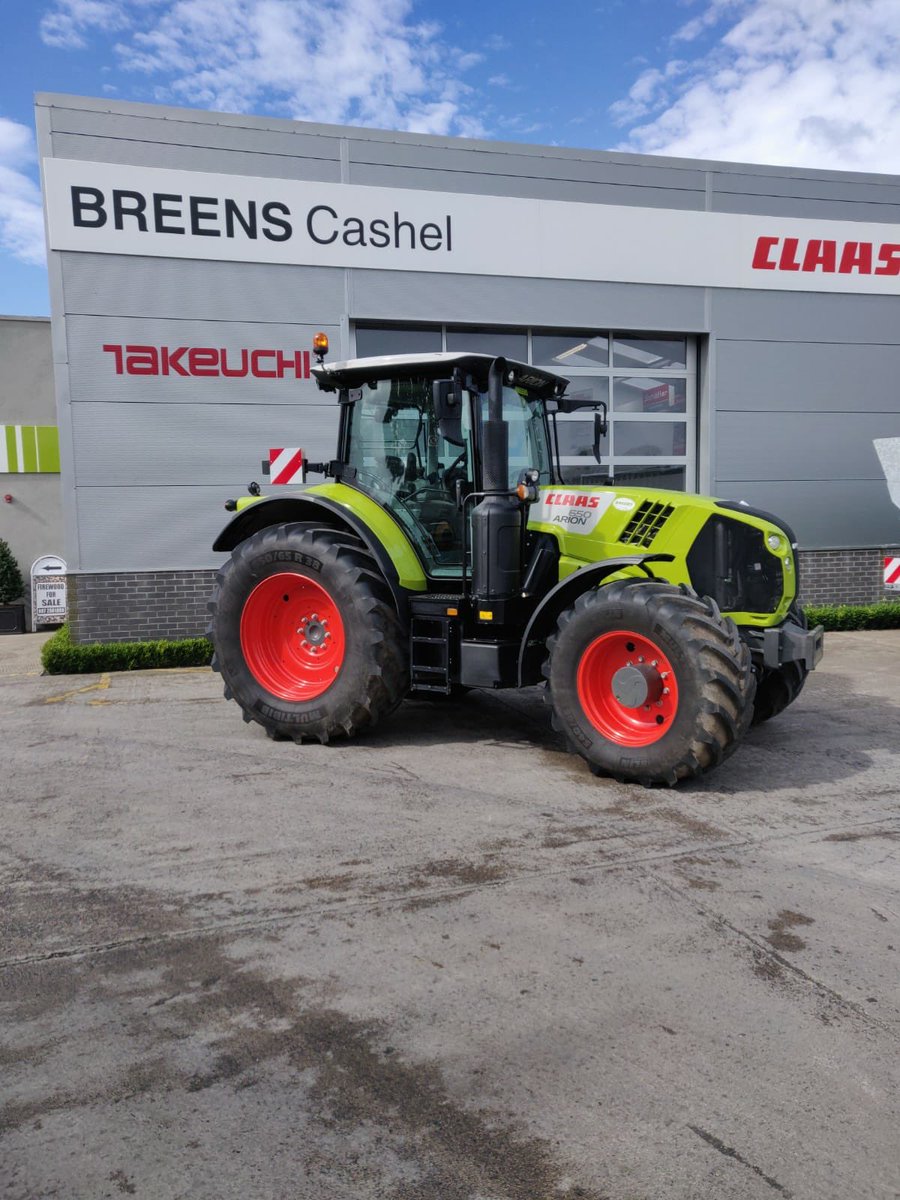 BreensOfCashel's tweet photo. #CLAAS Ex Hire Arion 650 CIS+ Tractor away to its new home in Co Limerick over the weekend. Big thanks to Conor for the deal again. @claas_uk #breens #claas #claasarion #claasarion650 #claastractor https://t.co/k7sqfKQClj