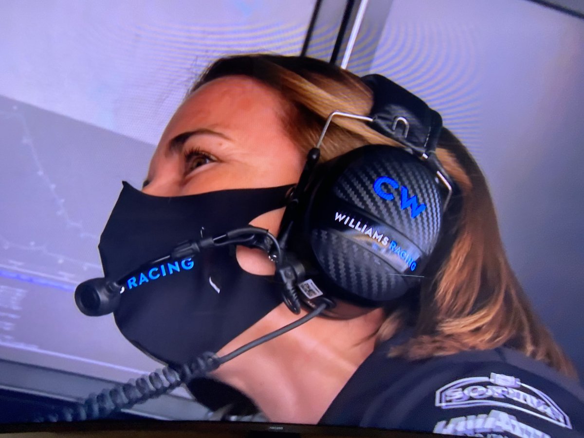 AuRupteur's tweet image. A la radio, Russell et Latifi (en pleurs) qui remercient la famille Williams... bordel, que d’émotions en ce GP. #ItalianGP #F1 #AuRupteur