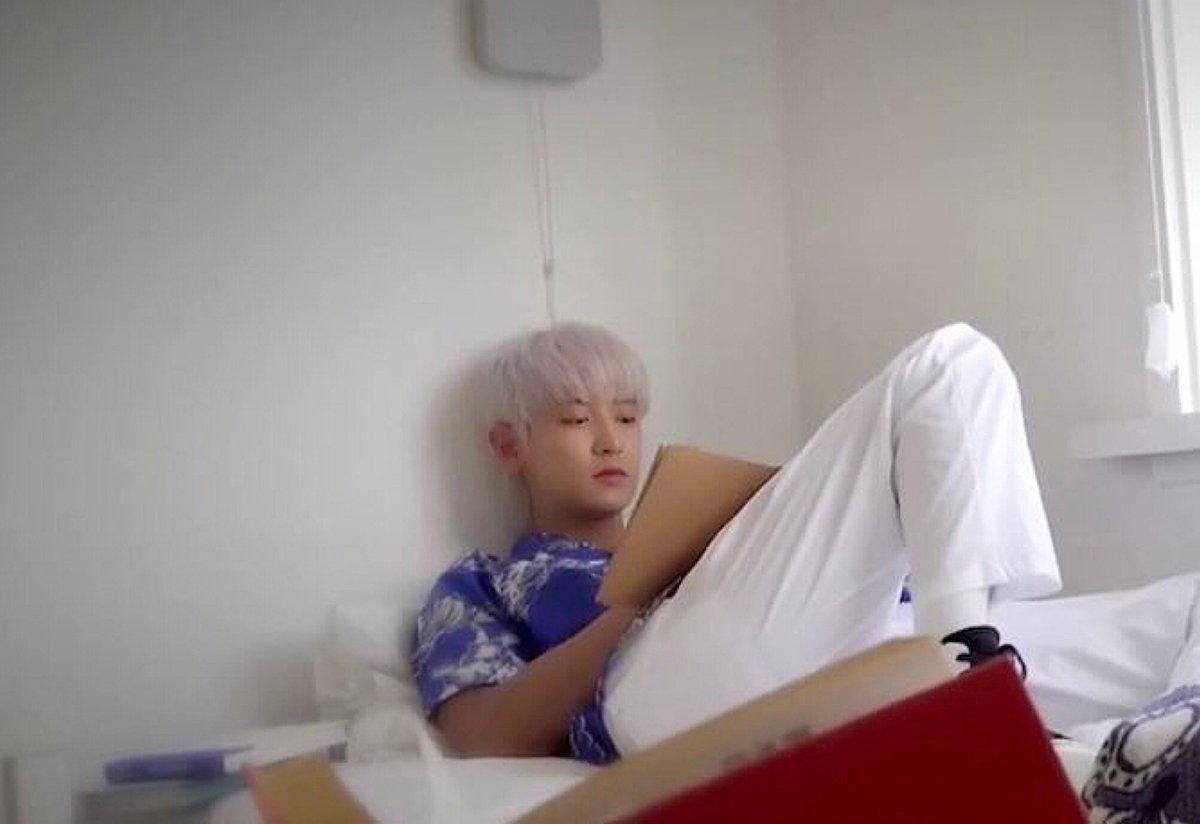 pcysarchive's tweet photo. chanyeol for DICON https://t.co/ZZv2TTQ58K