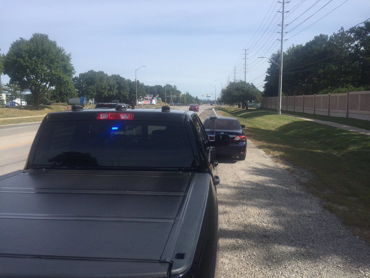 CstTaraso9345's tweet image. Another #DistractedDriver - this one a licensed driving instructor who pleaded ignorance of the law.  This one terrifies me.

#PhoneInOneHandTicketInTheOther
#ProjectSafeStart 
#RoadSafety