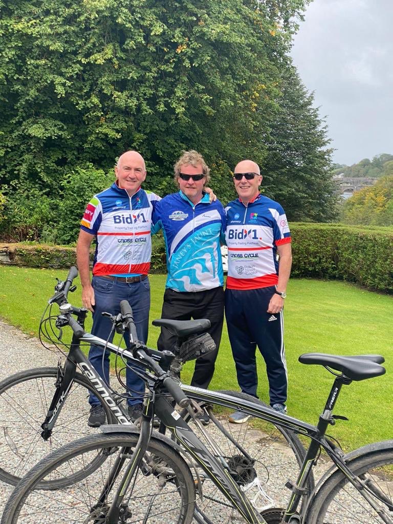 Some more great photos coming in of people getting active during day one and two of the Virtual Challenge 2020 - a huge well done to all involved! 

#FriendOfCross