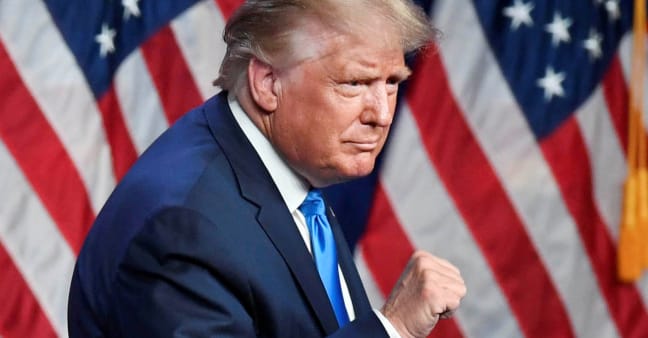 GenPenaloza's tweet photo. TRUMP empieza a remontar en estados clave, tal como lo hizo en 2016. Ha subido lentamente en escuestas empatando en Pensilvania, Carolina del Norte y otros estados necesarios para la reelección. La ventaja de Biden ya no es aplastante. Florida es decisiva. Fuerza TRUMP! https://t.co/IRREca2GTk