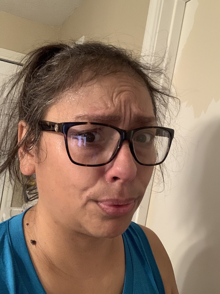 StovallMS_SSIS's tweet photo. In home workouts have become easier for me and I AM looking forward to cooler weather so I can run outside. I feel it. I see it. I am sore, but happy! @3dotjuan @pastorjezer @StovallMS_AISD #RachelWorksOut #RachelReInvented #diabeteswarrior #livinghealthy https://t.co/baQiPTdP4c