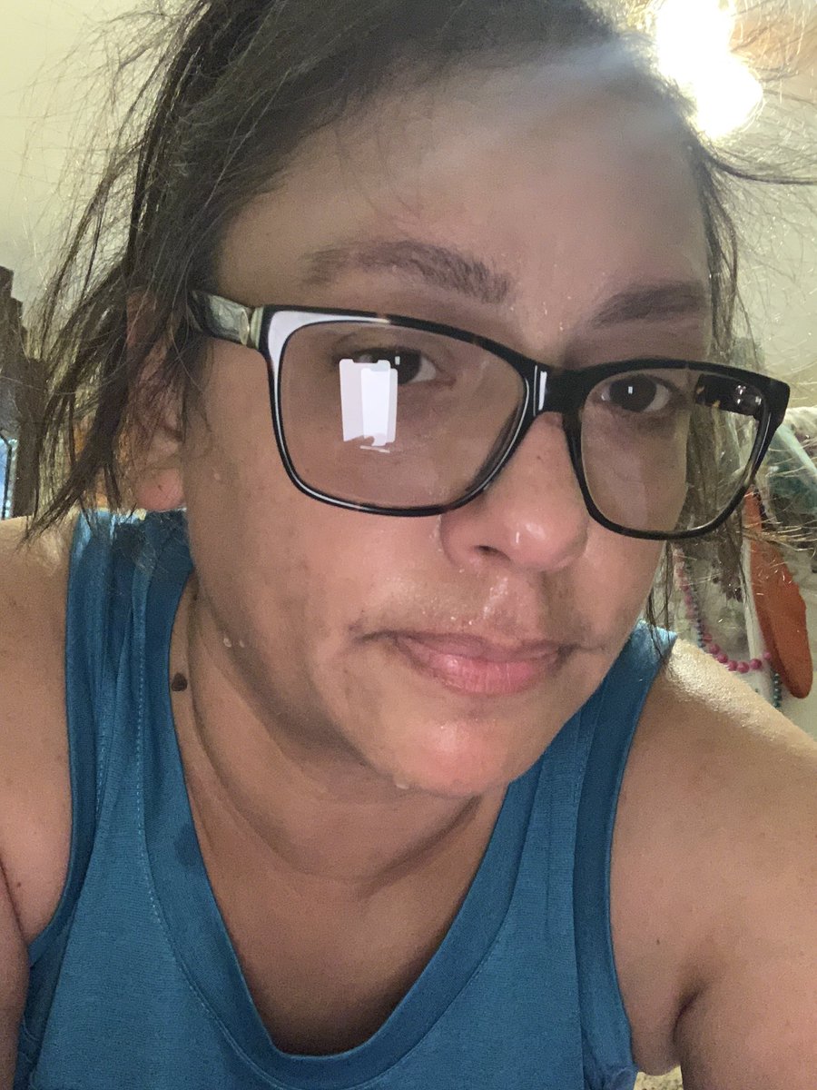 StovallMS_SSIS's tweet photo. In home workouts have become easier for me and I AM looking forward to cooler weather so I can run outside. I feel it. I see it. I am sore, but happy! @3dotjuan @pastorjezer @StovallMS_AISD #RachelWorksOut #RachelReInvented #diabeteswarrior #livinghealthy https://t.co/baQiPTdP4c