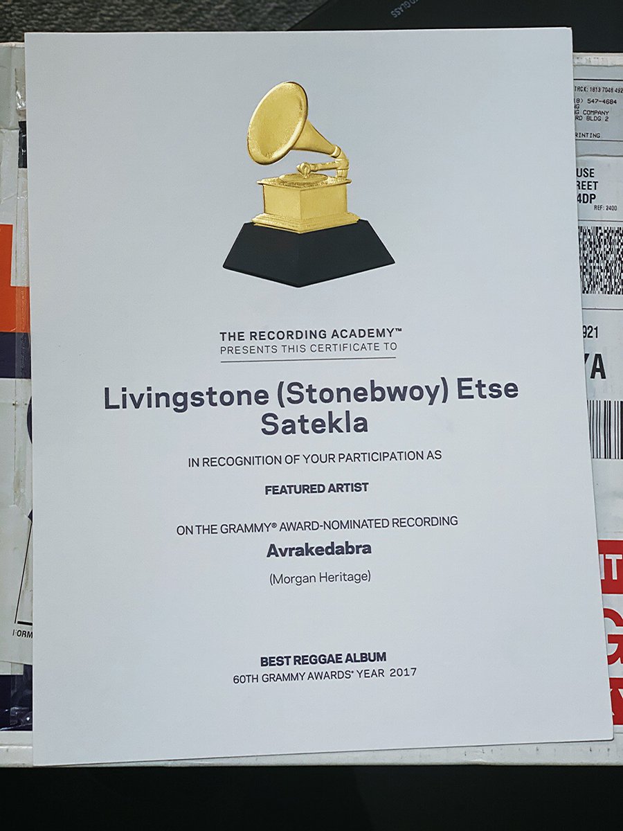 stonebwoy's tweet photo. @RecordingAcad ‘17 https://t.co/4m3OBwR5ka