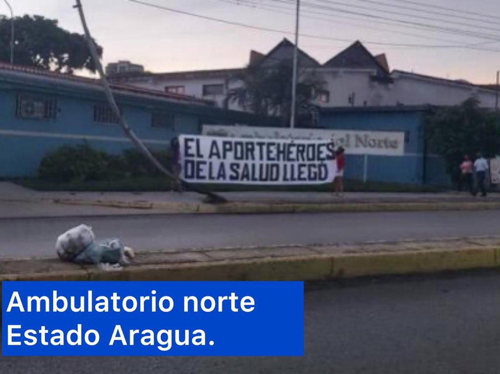 jguaido's tweet photo. La información es vital para enfrentar la dictadura. Así amanecieron los hospitales de nuestro país

El régimen bloquea y se buscan medios para informar

Quedan 13.000 héroes por abrir su monedero digital, informemos que el proceso de registro continúa

#HéroesElPagoEsUnaRealidad https://t.co/B3wjEfFT6x