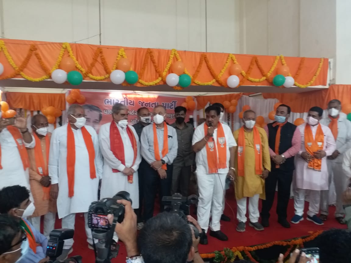 haribhaiBanas's tweet photo. Greeted Gujarat BJP President Shri #CRPatil ji at Ambaji and accompanied him for different programs at Ambaji, Palanpur and Deesa #bjpgujarat https://t.co/Qdchu2dpTE