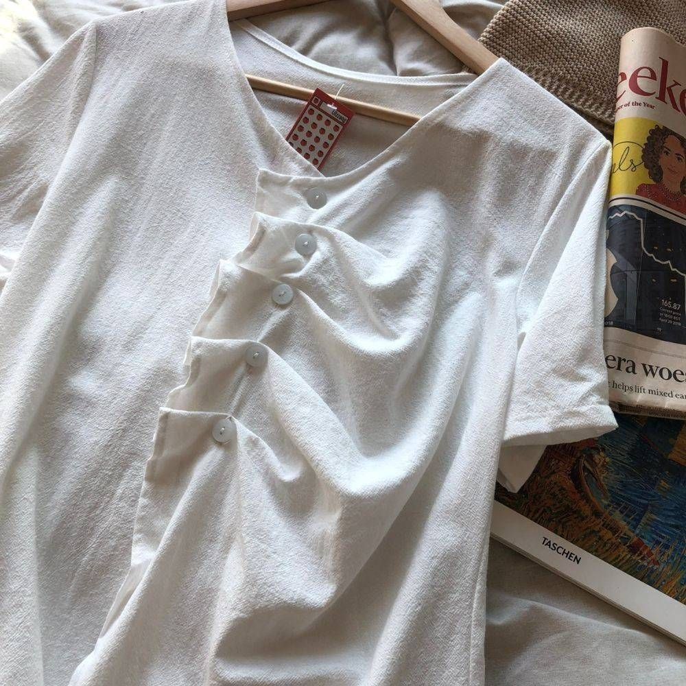 JIMMY_STORE9999's tweet photo. #พร้อมส่ง เสื้อแขนสั้นผ้าคอตตอนลินิน จับจีบด้านหน้า มินิมอลมากกกก 🌼

ไซต์ : รอบอก40 ยาว24 รอบแขน12
สี : ขาว 
ราคา 240.- 
#ของดีบอกต่อ #HowtoPerfect https://t.co/xFGPCyf2rl