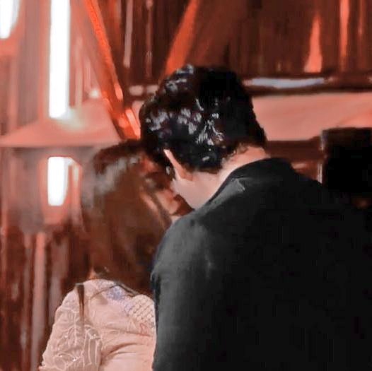 gauri_budhiraja's tweet photo. Give me 1000 RT for this hotalicious moment! *one thousand fire emojis*

#DestinedSidNaaz https://t.co/B5ZB8A7KDS