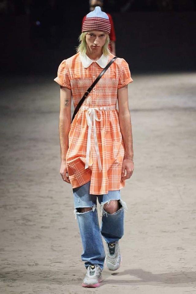 imartois's tweet photo. Gucci in 2020

Ashley Tisdale 2005 https://t.co/DdBKeppYb7