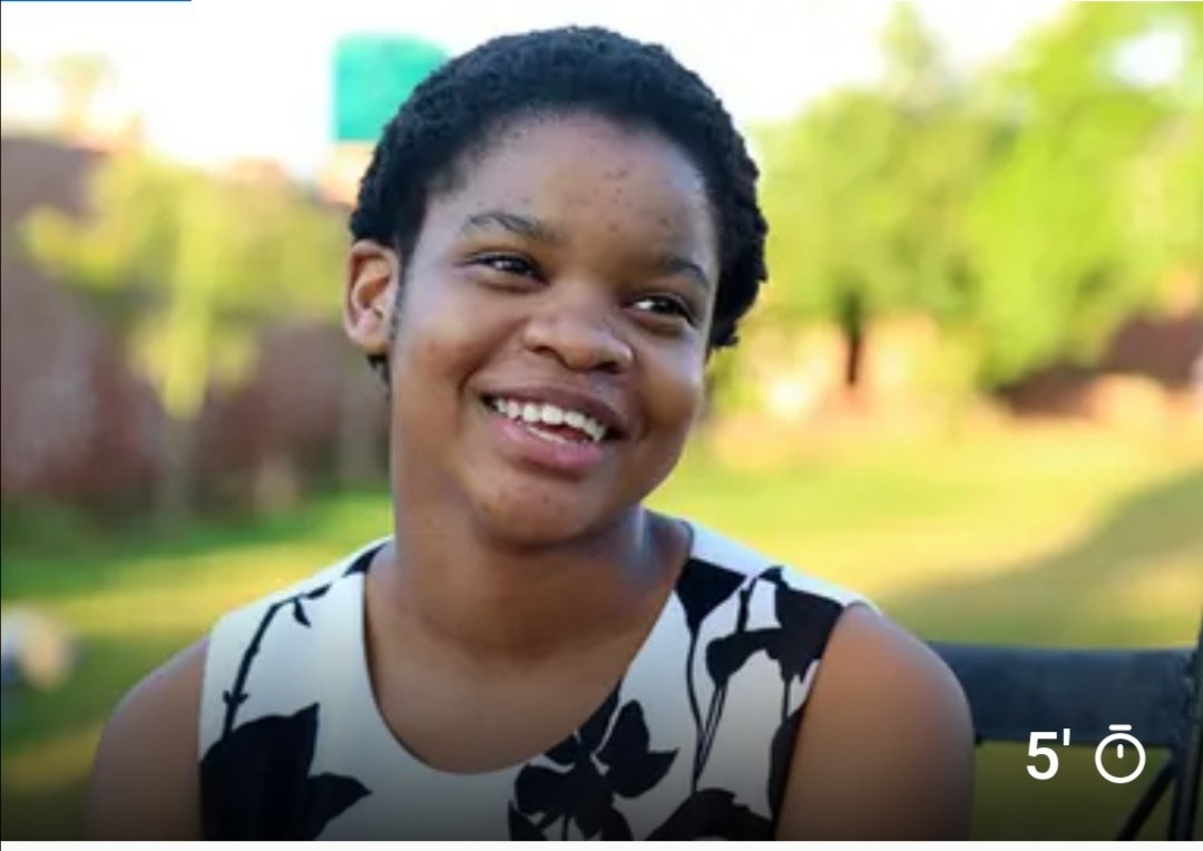 Meet 14 year old Zimbabwean  wonder-kid Taida Drucilla Mapara who scored 15 points in the June A’ Level Cambridge examinations and has enrolled to study medicine at Malawi’s College of Medicine.
#Genius
#inspirational