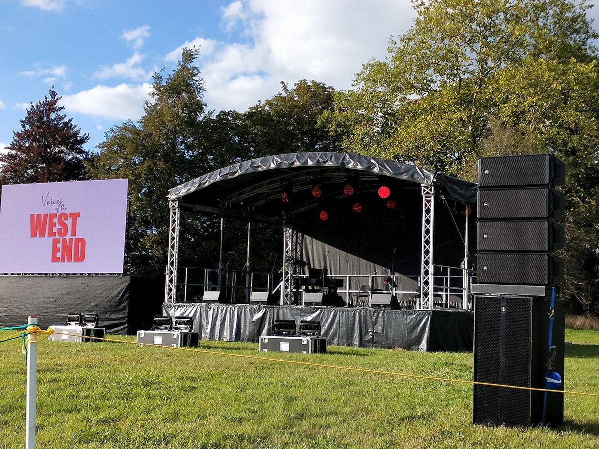 We can’t quite believe it is day 3 of #VoicesOfTheWestEnd at Broadlands in Romsey. We have loved every minute of our time back on stage performing for you all. See you all this evening! 🙏🏼🎤🎭🎼