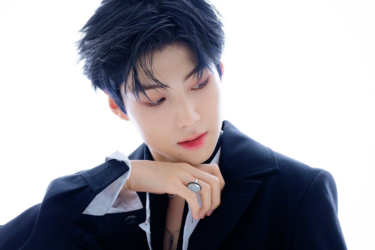 JR_Subs's tweet photo. RUS SUB / #LEEEUNSANG

Перевод заглавной песни "Beautiful Scar" из дебютного сингл-альбома Ли Ынсана🥰
▶️https://t.co/KnIcpuvqxj
Приятного просмотра💖
 
#EunSang #X1 #BeautifulScar https://t.co/1a3oIULk8T