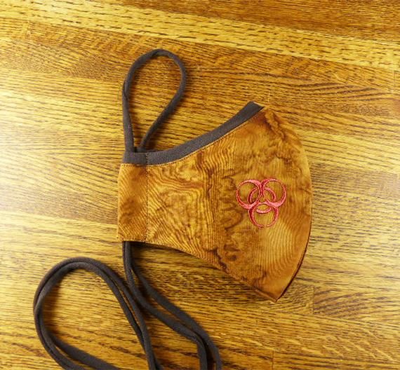 SantaFeKiss's tweet photo. Fun Embroidered, Washable, 3 layer face mask w Stretchy nose band to help eliminate fogging of glasses w Filter pocket / Handcrafted in the USA #funfacemask https://t.co/XEKVTfGXLb via @Etsy https://t.co/dVZpkp9ChY