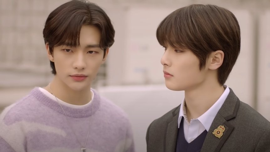 the reason why jeongin runs to minho following the burning scene is bc as we know in on track jeongin and hyunjin have a close bond (?) or jeongin is looking out for minho,,,,