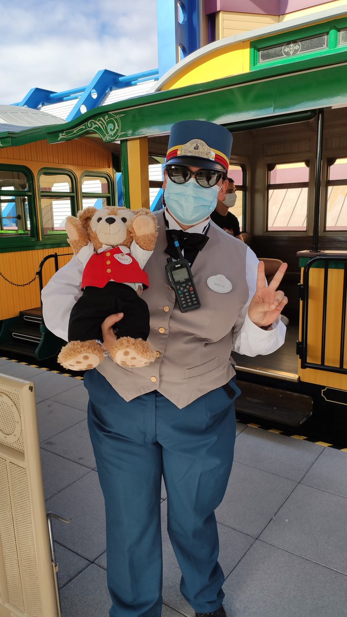 Jedi_Charles000's tweet photo. Share with you her Duffy's costume & photos in the park with her permission
#nomagicwithoutmasks
Cc @DisneylandParis #DuffyloveParis
Please follow her on Instagram
https://t.co/yAemPFY8SD https://t.co/OwRxqJ08cX