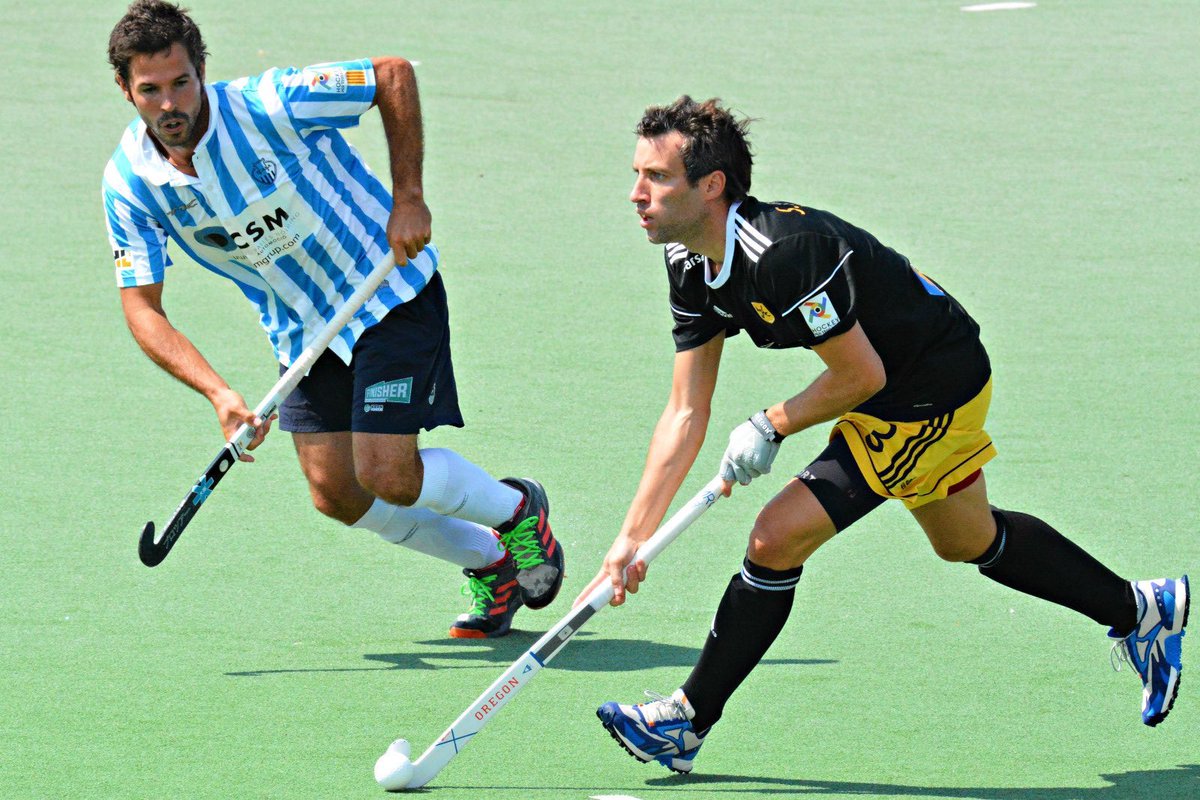 CAMPIONAT DE CATALUNYA - J3

<a href="/egaradhm/">EgaraDHM</a> 3-5 <a href="/atleticdhm/">Atlètic Terrassa DH Masculí</a>

🏑: <a href="/joantarres/">Joan Tarrés Fortuny</a> x3, <a href="/quimetmalgosa3/">Quim Malgosa Freixa</a>, <a href="/Albert8Beltran/">Albert Beltran Mir</a>  

Molt bon treball de l’equip que ens permet acabar com a primers de grup! 💥Afrontem nova setmana per preparar les semis vs <a href="/cdterrassa1910/">CD Terrassa Hockey</a> 

⚫️🟡 #Seguim
📸 <a href="/jordigesti/">Jordi</a>